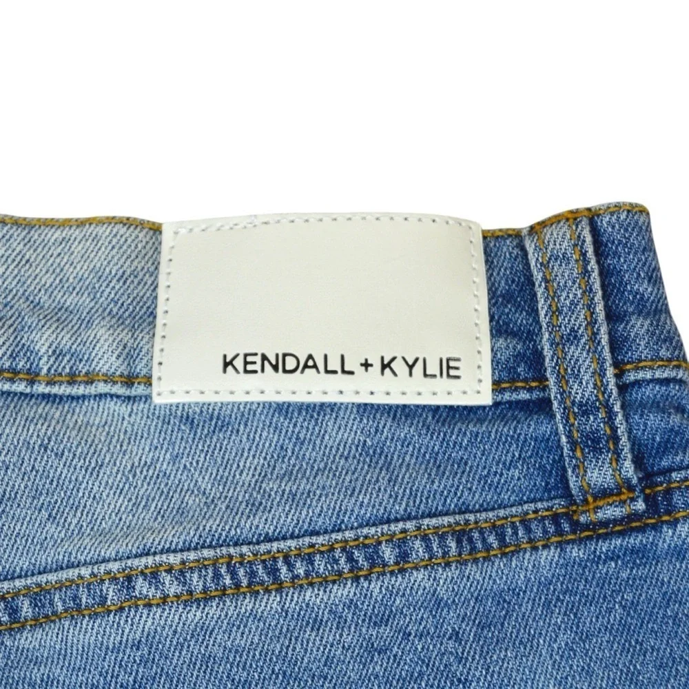 Kendall & Kylie excellent